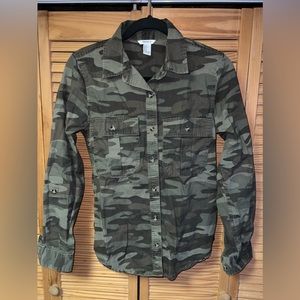 Forever 21 Small Camou Button Down Long Sleeve